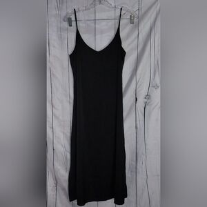 The Drop Ana Silky V- Neck Black Classic Sleeveless Dress
